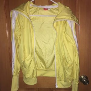 RARE yellow and white Puma windbreaker!